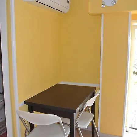 Monolocale Piave 4 * Лоано