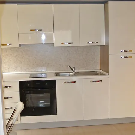 Monolocale Piave 4 Апартаменты *